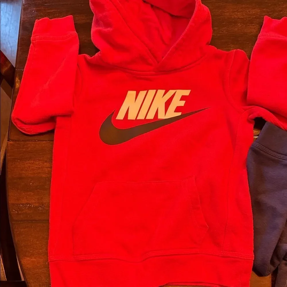 Nike Kids' Red and Navy Hoodies Boys 6